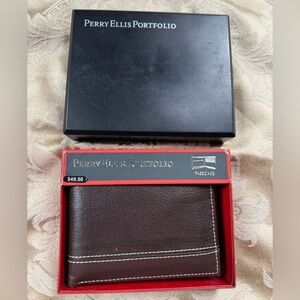 Perry Ellis Portfolio Wallet